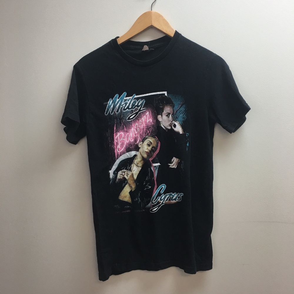 Miley Cyrus 2014 Bangers Tour Concert Shirt